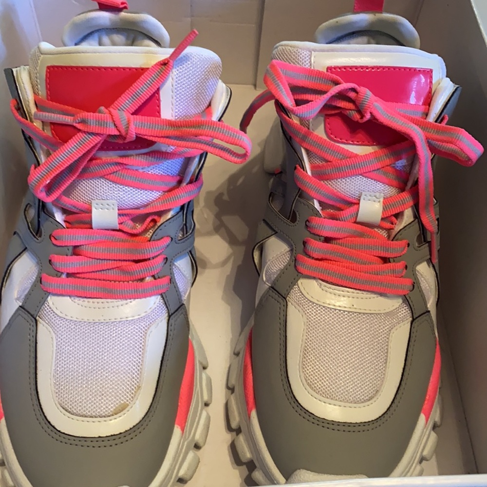 Steve Madden Traina Pink Neon Sneaker
